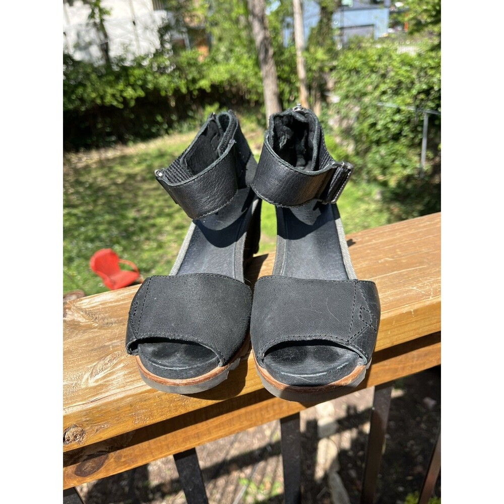 Sorel Joanie II Wedge Sandals Womens 6.5 Black Leather Chunky Ankle Strap - Picture 4 of 8
